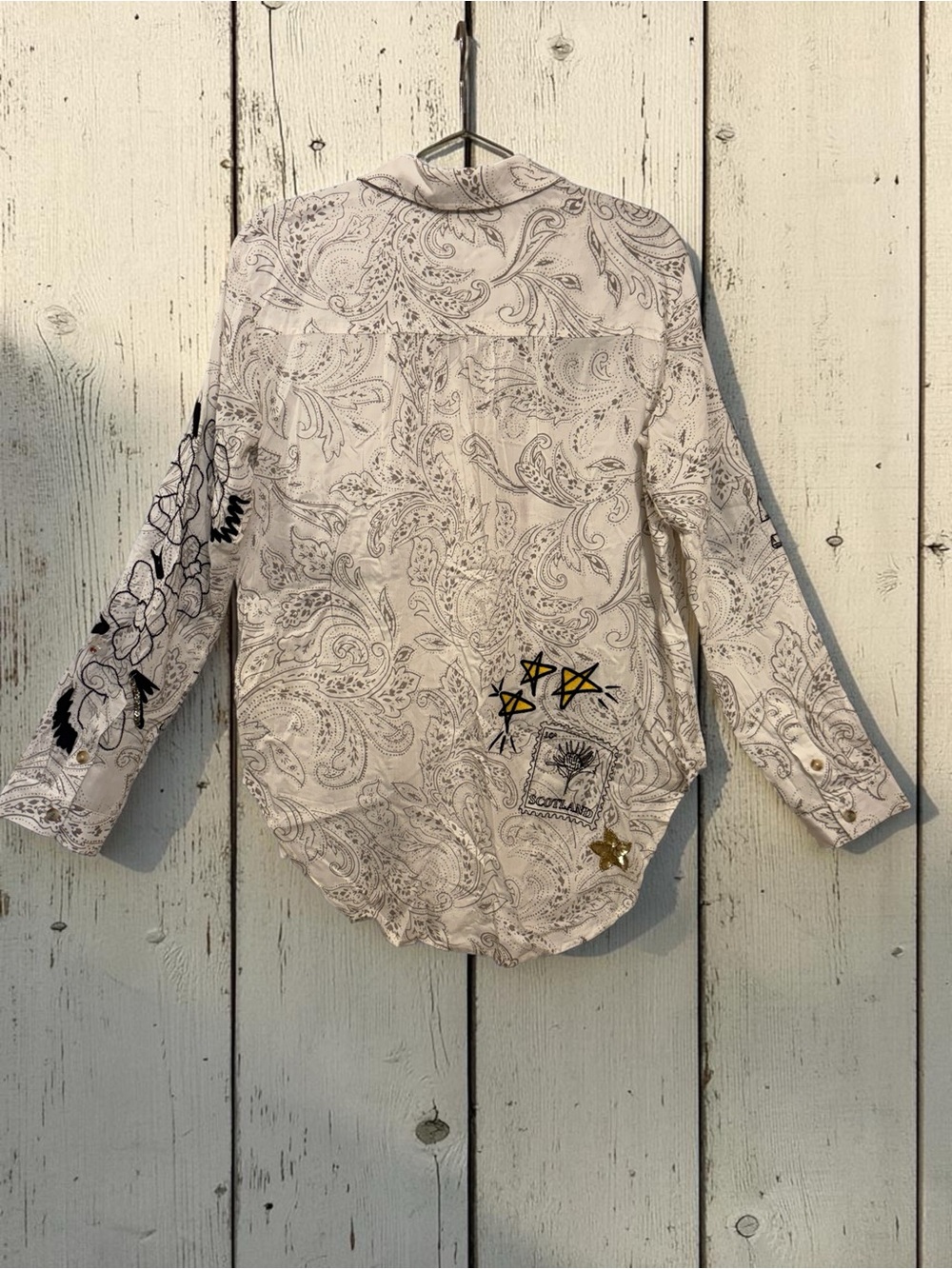 NWOT Pilcro Souvenir Embellished Buttondown Shirt Women’s Small - Picture 6 of 15